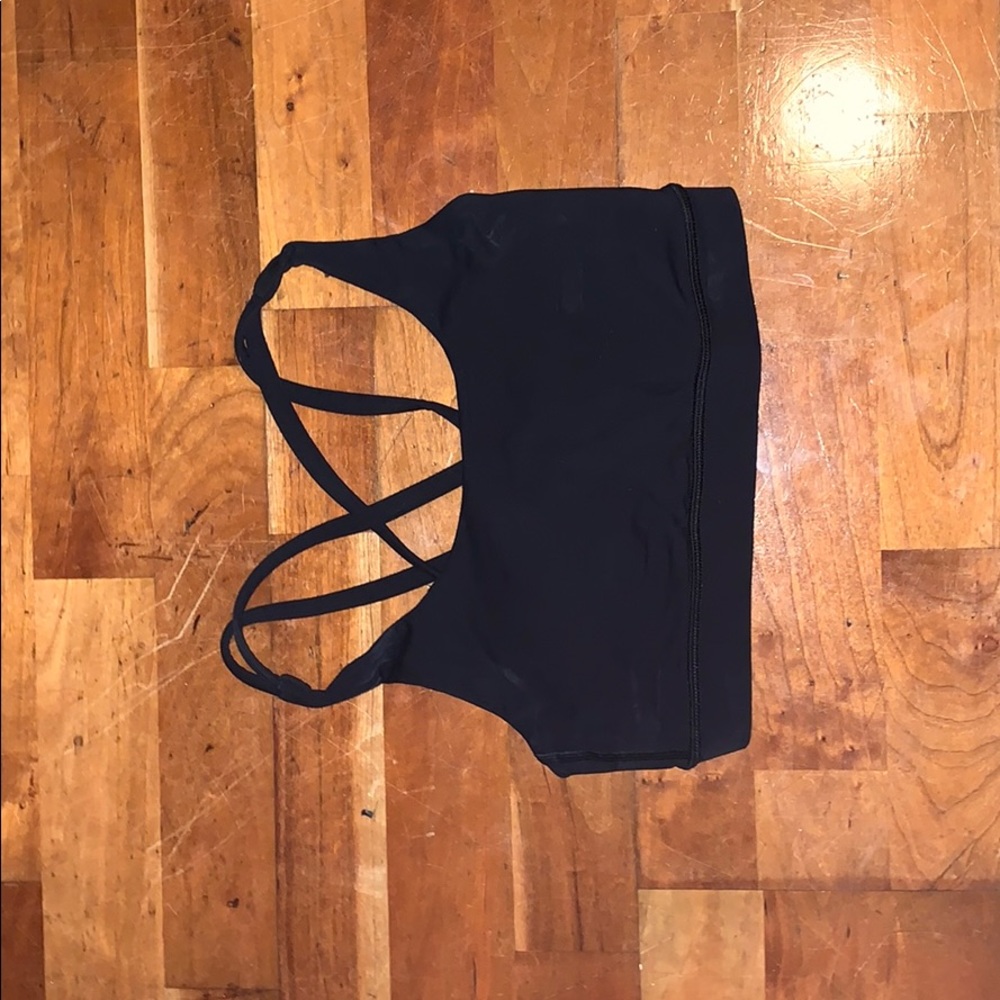 Lululemon black bra!!